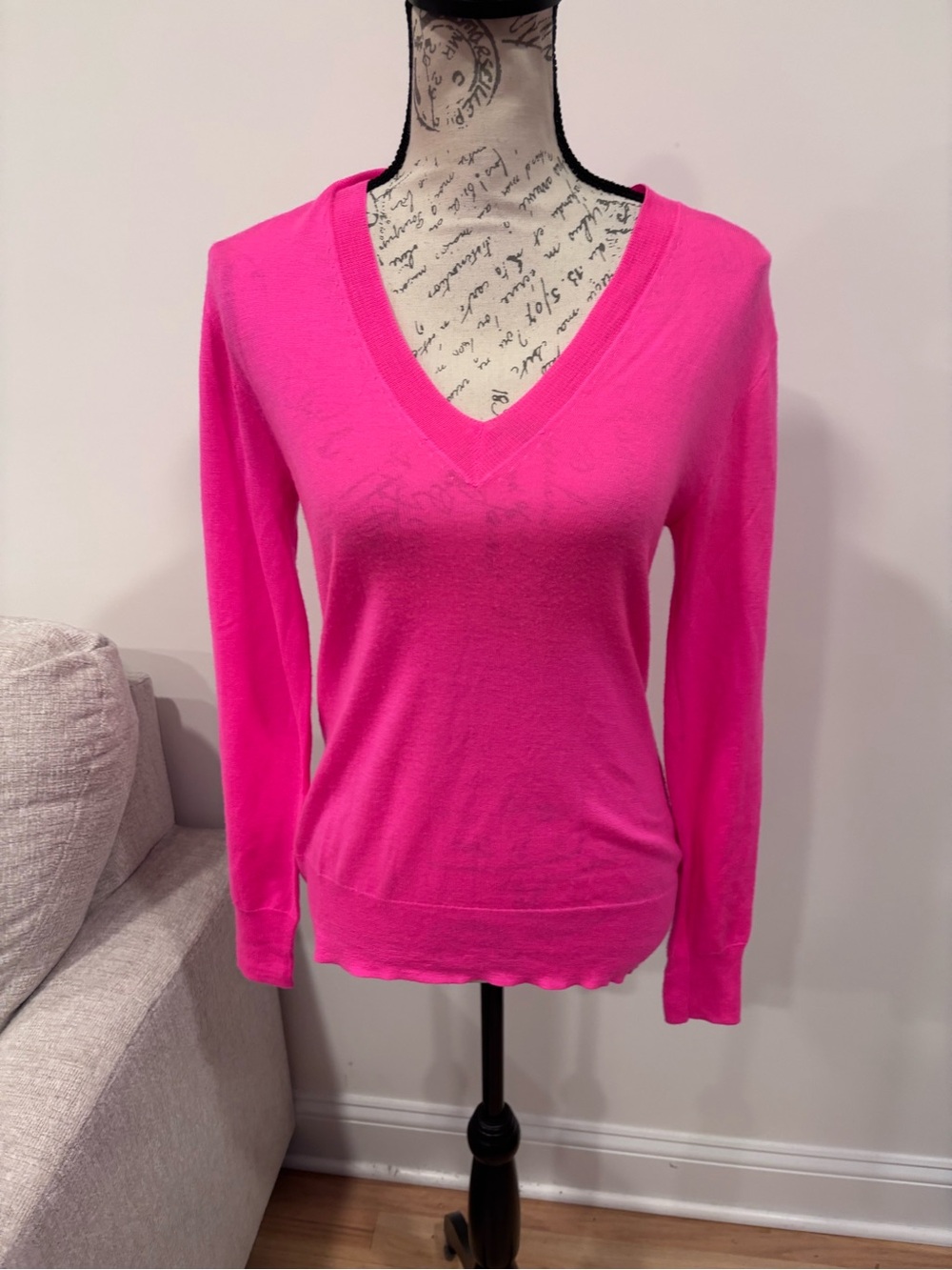 J.Crew Italian Cashmere hot pink sweater size small Preowned